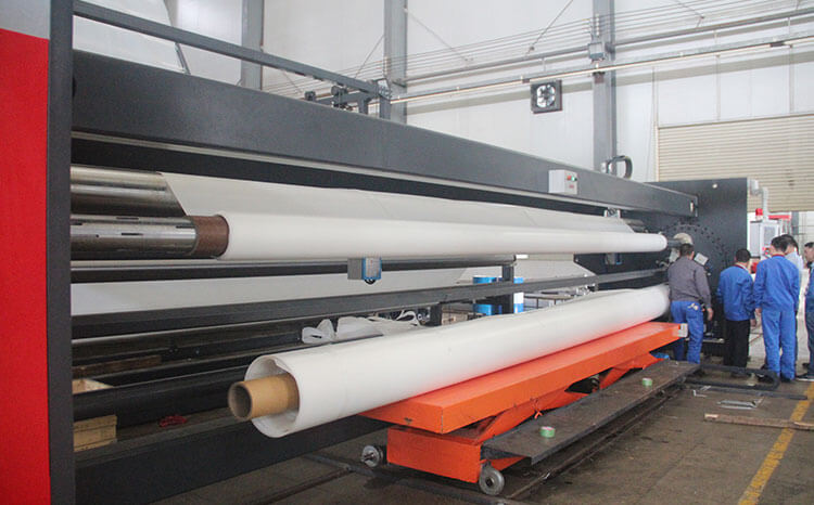 Машина для мощной намотки геотекстильной пленки